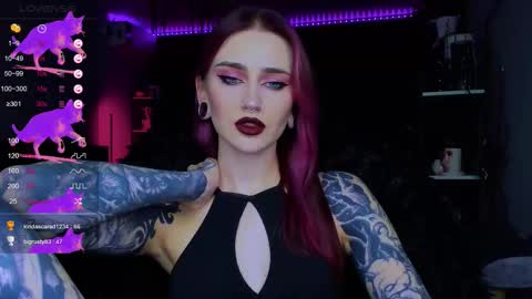 Alice online show from October 18, 6:42 pm