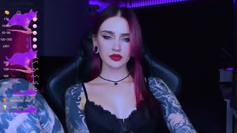 Alice online show from October 12, 7:05 pm