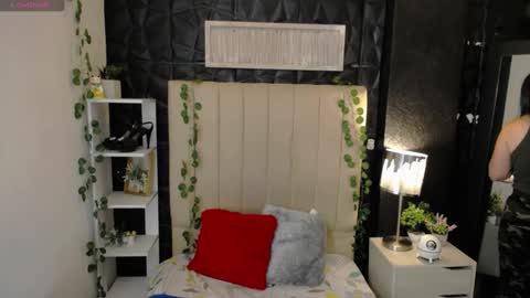 Alice online show from March 12, 7:36 pm