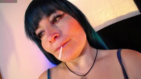 Alice online show from April 11, 4:21 pm