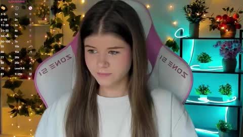 Alice online show from September 25, 10:07 pm