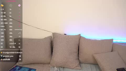 Alice  online show from November 3, 10:14 pm