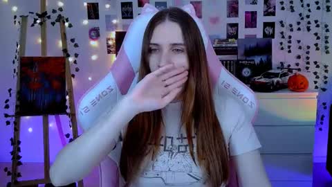 alicecharmy online show from October 23, 5:35 am