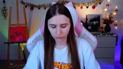 alicecharmy online show from December 18, 10:09 am