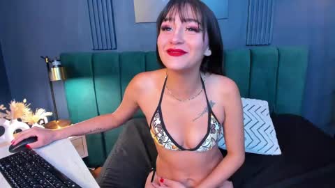 Alice online show from April 22, 11:40 am