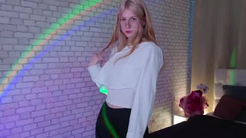 alice online show from February 26, 2:27 pm