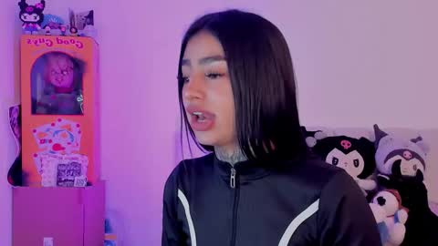 Alice  online show from December 19, 8:56 pm