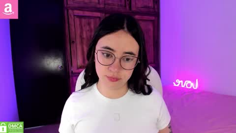 Aliceee  ..   97YP9VWGZHrefnav wishlist lists 1 online show from February 9, 12:07 pm