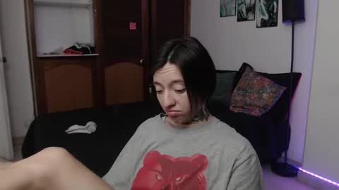 alicee_logan_ online show from October 23, 2:50 am