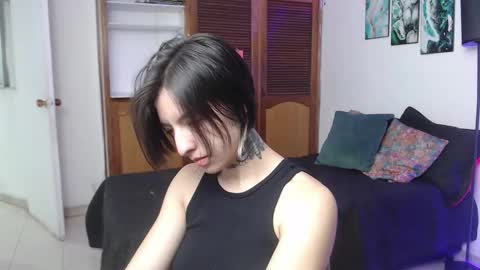 alicee_logan_ online show from November 2, 3:10 am