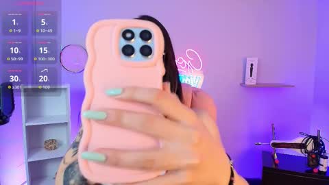 Alice online show from October 14, 12:30 pm