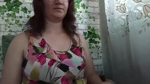 Alice online show from May 6, 9:02 am