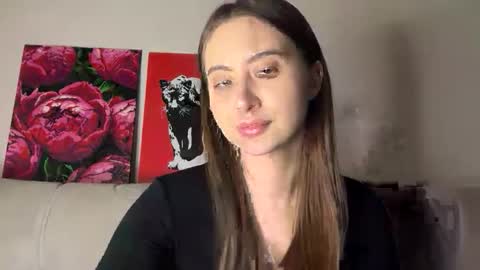 aliceinlustland online show from April 2, 6:49 pm