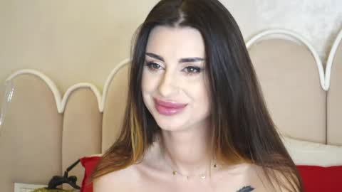 alicevoss online show from October 10, 7:02 am