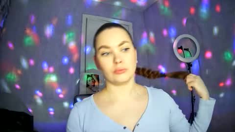 AlicexFresh online show from February 3, 11:48 am