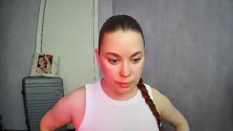 AlicexFresh online show from May 6, 11:25 am