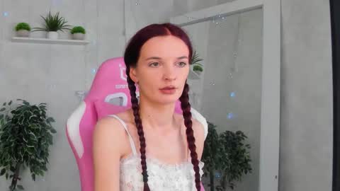 Alicia Adams online show from January 15, 1:00 am