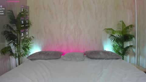 Mia online show from January 23, 2:33 am