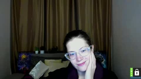 Alicia online show from October 19, 11:34 am