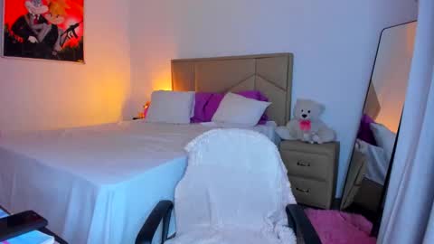 aliciabiden online show from April 8, 7:21 am