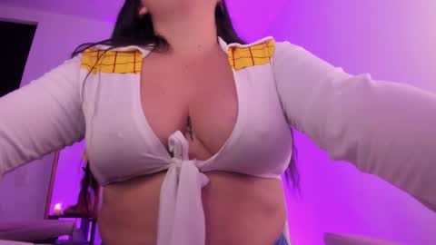 Alicia Grace online show from October 19, 1:35 pm