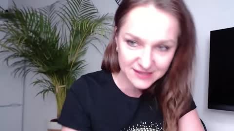 Alicia online show from February 10, 3:32 pm