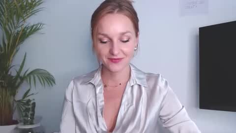 Alicia online show from September 19, 7:40 am