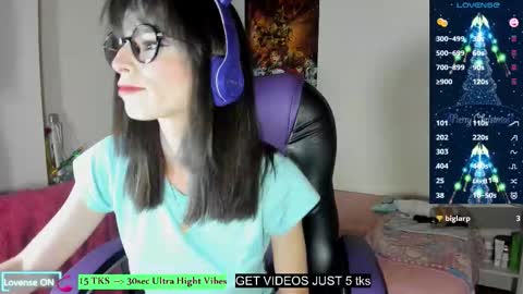 Aiko  Independent Model  online show from January 10, 11:42 pm