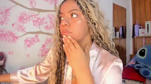 alika online show from February 2, 3:11 pm