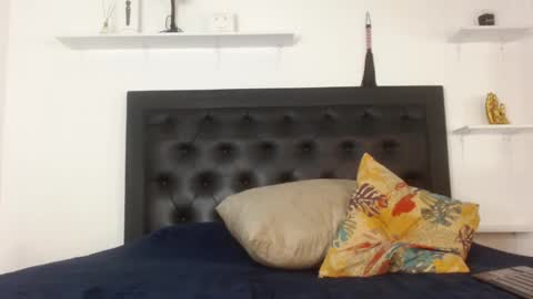 alika_jonhson_ online show from October 12, 2:03 am