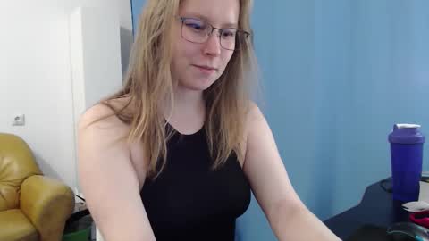 alinasei online show from September 27, 5:09 pm