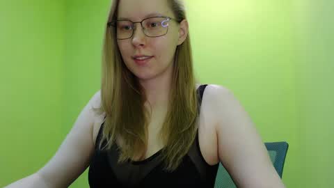 alinasei online show from May 11, 11:56 am