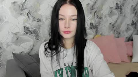 Aline Greeeen online show from February 3, 9:30 am