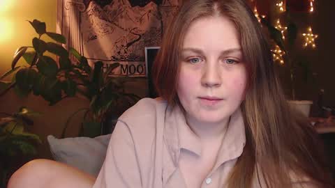 alisaxxxshy online show from April 6, 9:49 pm