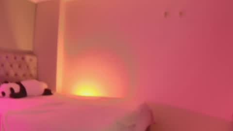 alisha_olsen_ online show from September 9, 5:29 am