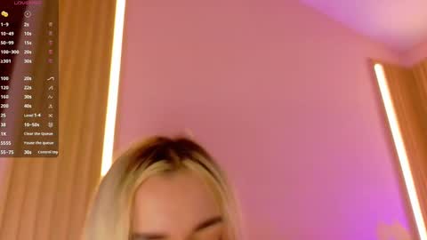 Alison online show from October 1, 1:05 pm