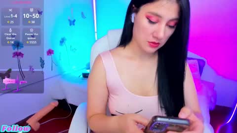   online show from March 5, 10:00 am