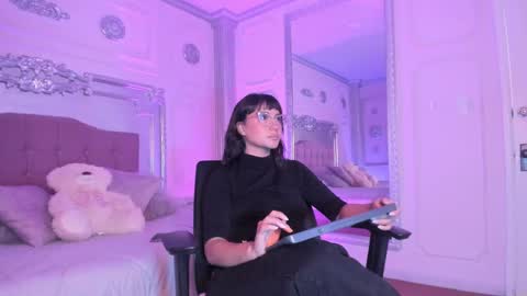 Alison Fishert online show from February 19, 12:00 pm