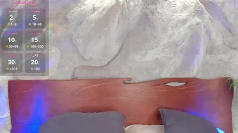 Alison Moon  online show from December 14, 3:12 am