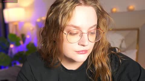 Alissa online show from December 5, 12:44 pm