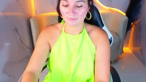 alisson_tx_ online show from April 7, 8:22 pm