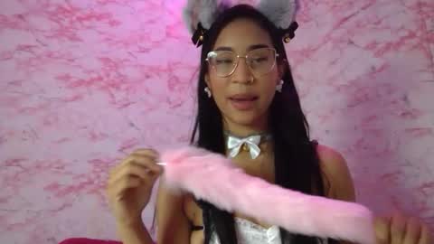 alisss2303 online show from January 11, 4:06 am