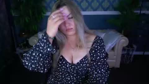 alissyagrayy online show from June 21, 6:45 pm