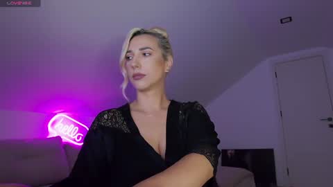 A day u didnt smile is a lost day online show from July 10, 9:10 am