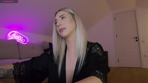 A day u didnt smile is a lost day online show from April 20, 7:44 am