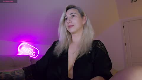 A day u didnt smile is a lost day online show from March 13, 5:47 pm