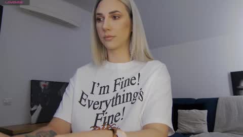 A day u didnt smile is a lost day online show from February 24, 10:02 am