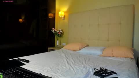 alli_aster online show from March 4, 1:12 am