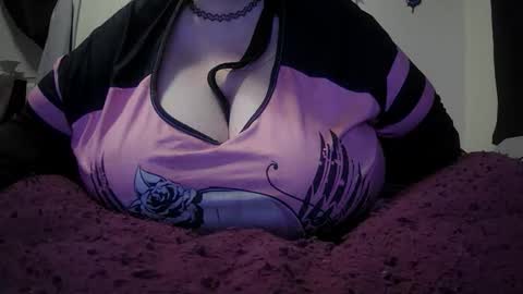 Alli Kat online show from January 12, 8:30 am