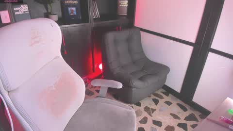 Allice online show from February 8, 4:57 am